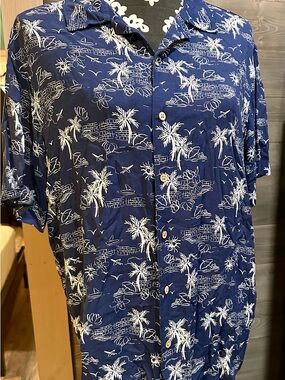 Vintage C&C California Men's Navy Blue Tropical Print Short-Sleeve Shirt